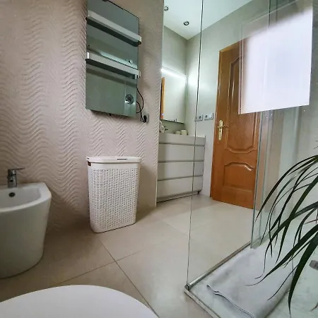 Tres Palmeras En Alfaz Del Pi , Albir, Benidorm * L'Alfas del Pi